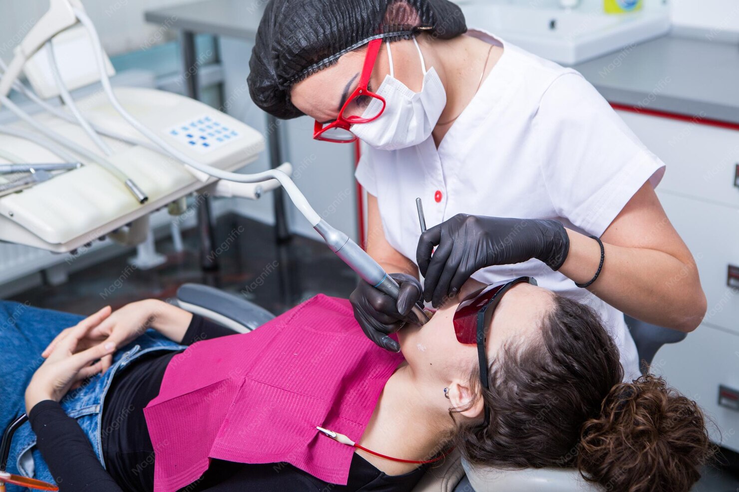Immediate dental care services for dental emergencies in Warangal